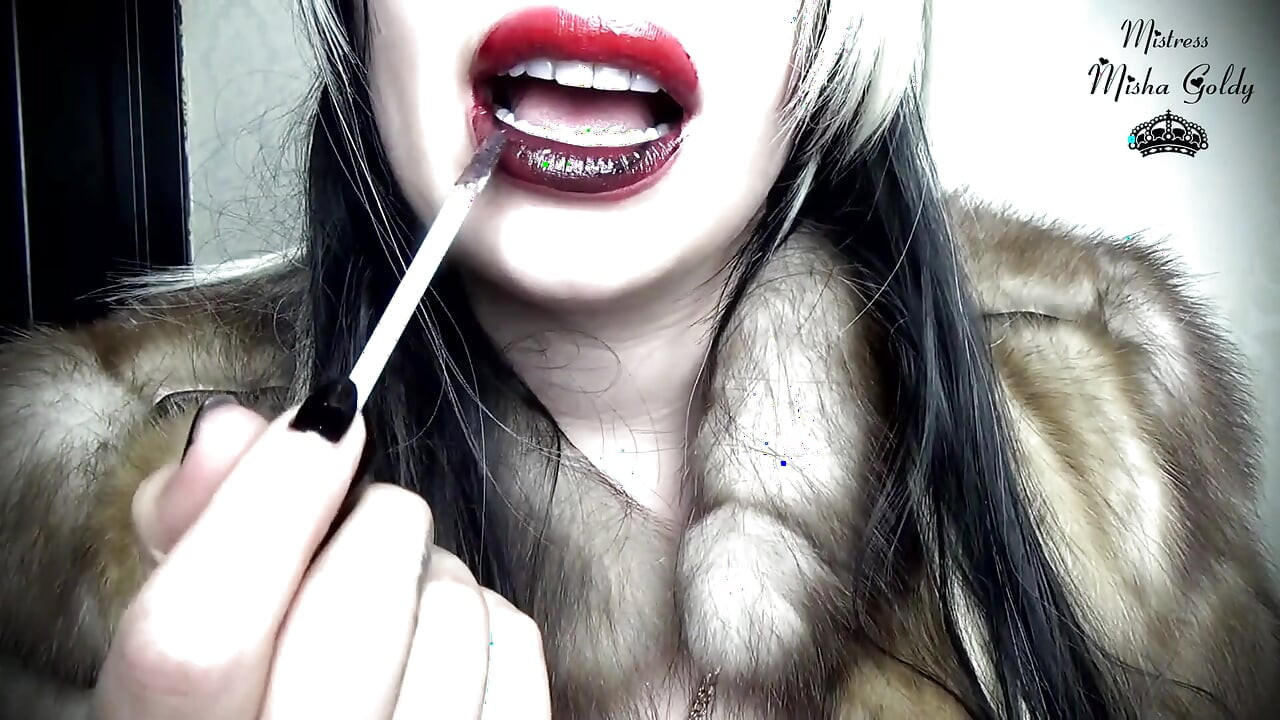 Fur and lipstick lovers