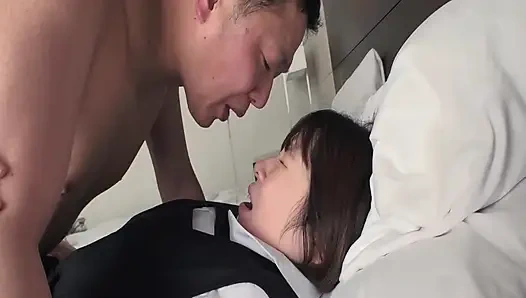 Tatlı Kurumi'nin gizli erkek arkadaşı eğlenceli ve beklenmedik bir dönüşe yol açıyor