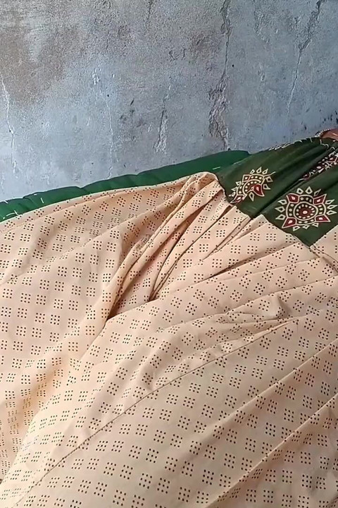 Yeni evli köylü desi yenge sıkı götünü kayınbiraderi tarafından sevgiyle sikiyor