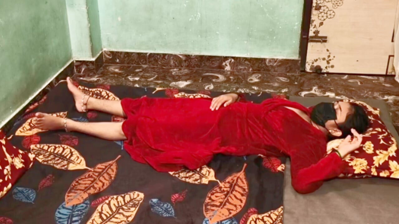 Vídeo de garota indiana desi gozando forte, fudendo gostoso, colagem de namorada missnarry, sexo bruto em hindi