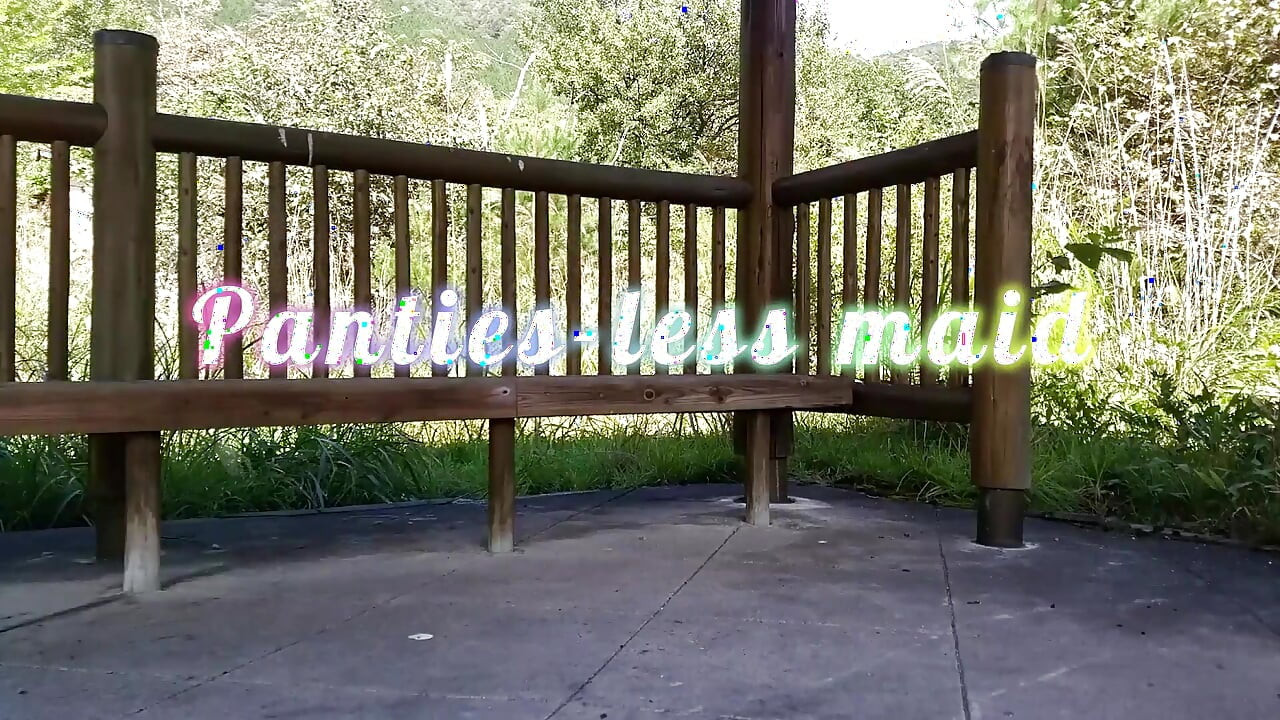Panties-less Maid in the Park