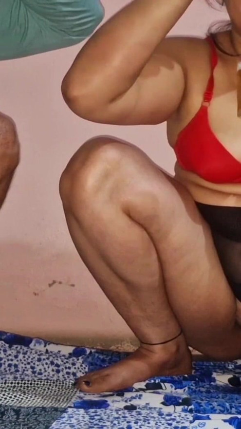 Dirinking pee of each other | Clip 3