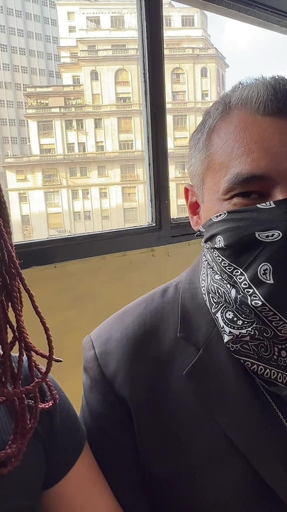 ผัวที่เมียมีชู้ดูเมียในรถรางบนเตียงของตัวเอง