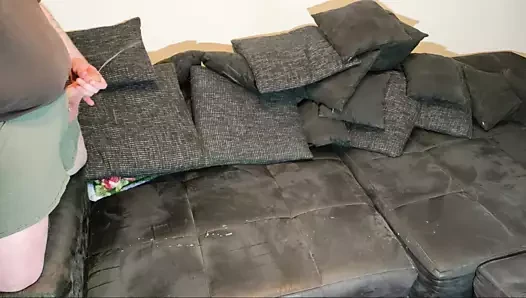 Auf die Couch gespritzt