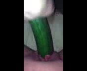 Ninas spritziger Gurkenfick
