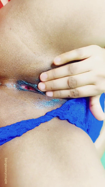 Captivating moment from "beautiful women masturbation Pussy"