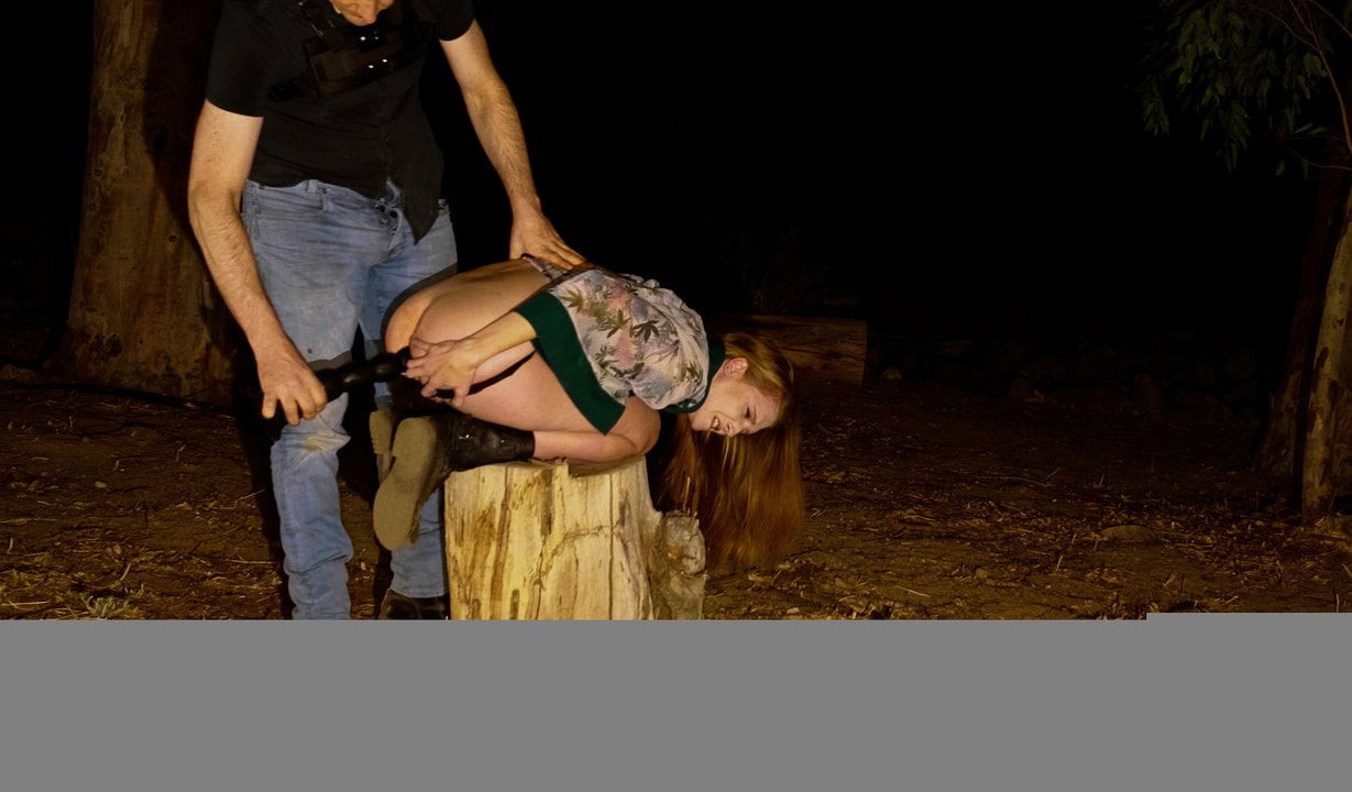 Estiramiento anal, enema de orina y un baile por el bosque
