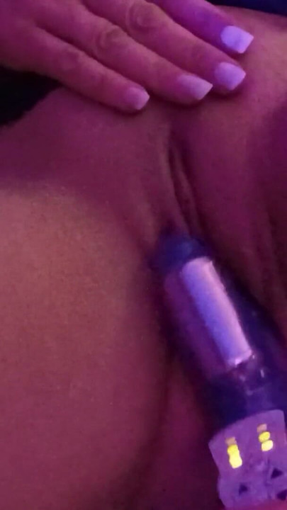 Creampie leads top ice dildo and fisting. | Clip 1