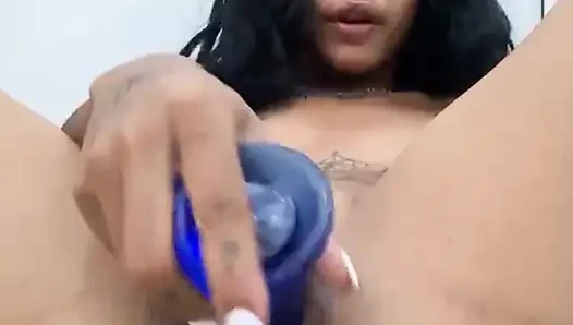 Main sama memekku yang manis