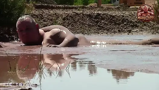 Kısa bir çamur gezisi