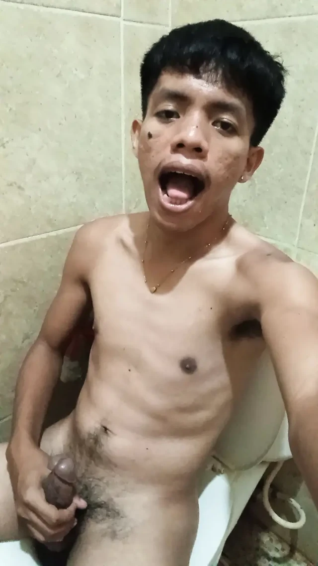 Jameson’s Steamy Solo Shower Wank & Explosive Cumshot