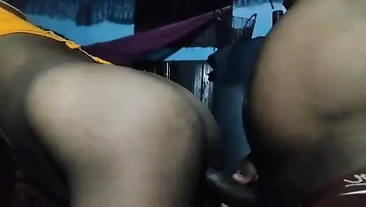 Akli ghar me parosi se chodvaya