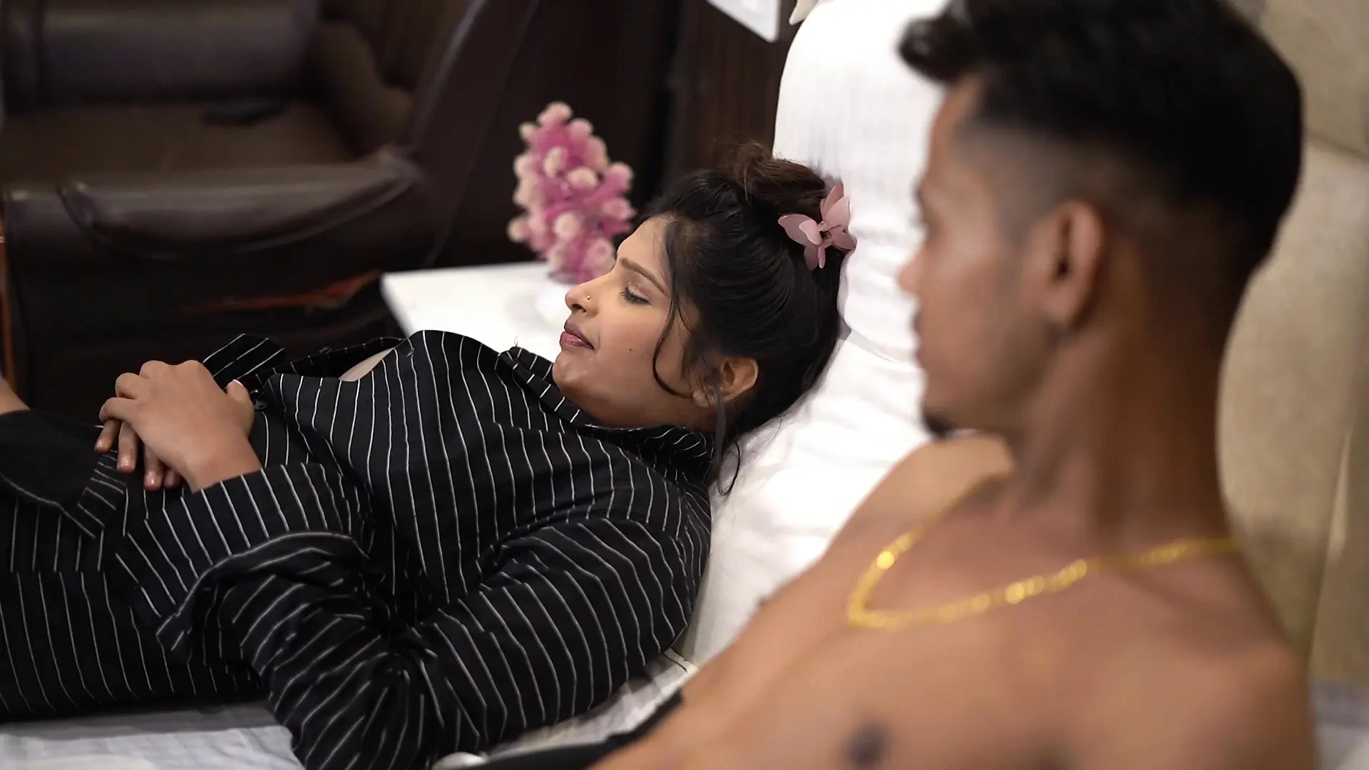 Teacher Had Hardcore sex With Student in His Flat