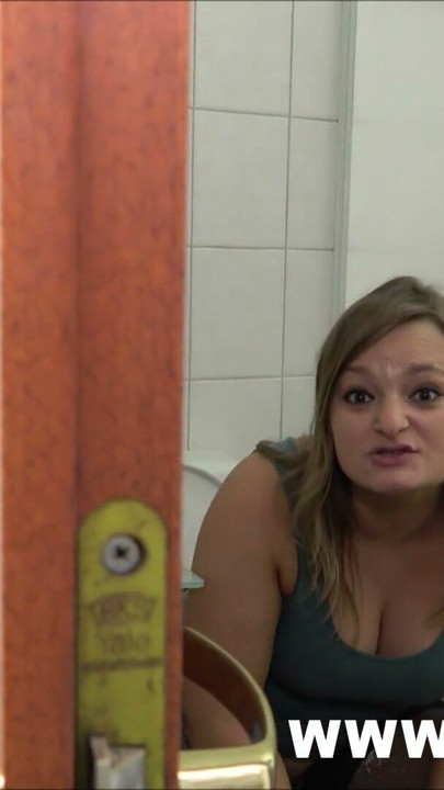 MY NEIGHBOR IS AN ASSHOLE ! POV BLOWJOB | Clip 1