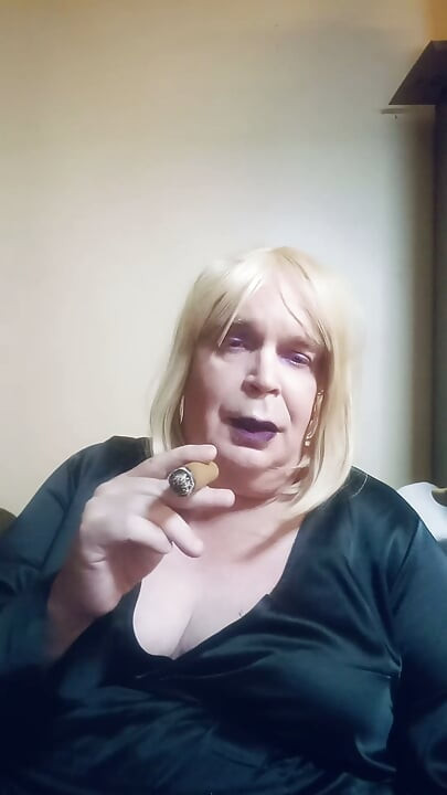 Bölüm 5 - BBW TV, BDSM ve Kink dünyasındaki uzun yıllarını anlatıyor