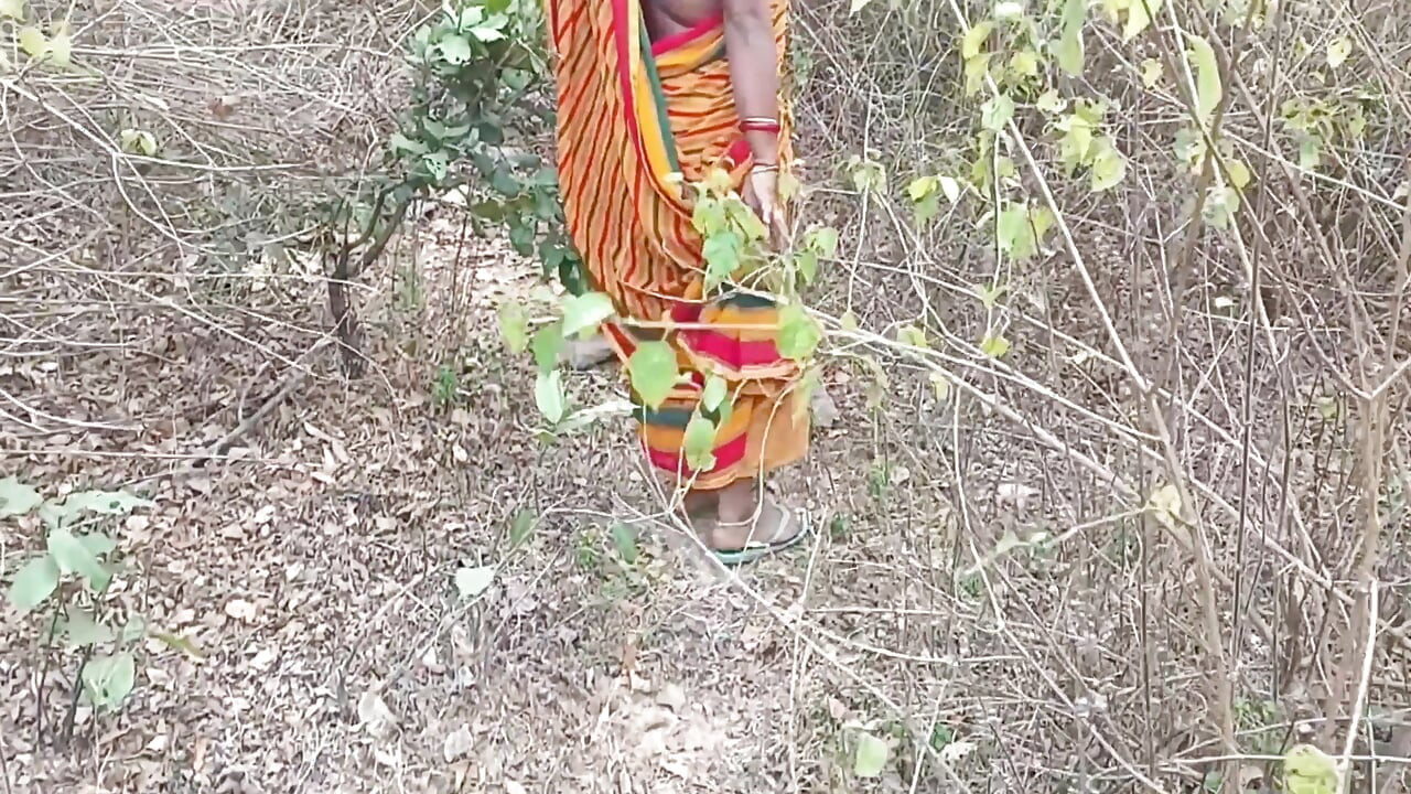 Hintli anal hintli riya'nın kocasına nasıl seks yapılacağını öğretti ve onu müstehcen konuşmalarla dikte etti