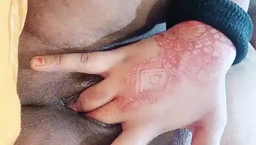 full squirts bad girl with her pussy