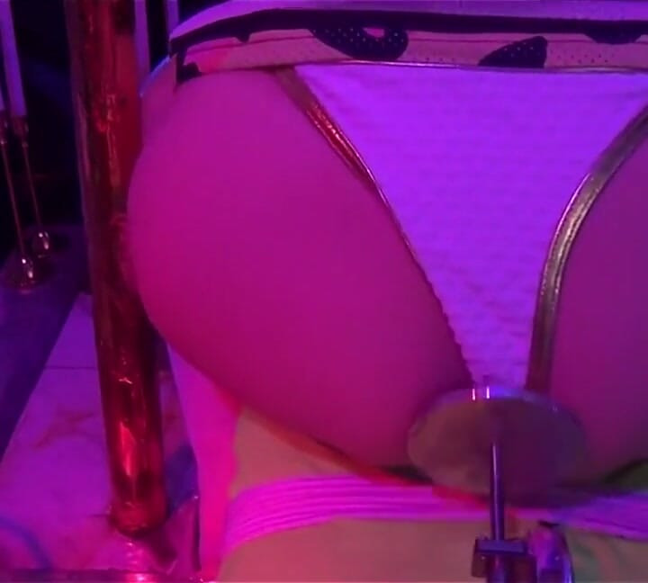 Toypleasurexxx - a Golden Toy for My Young Ass