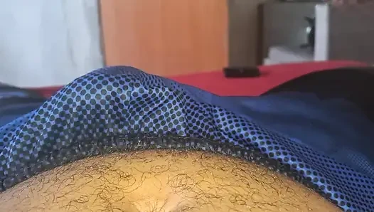 Ich kann es nicht glauben! Meine heiße stiefmutter, dicker arsch und riesige möpse, mein schwanz