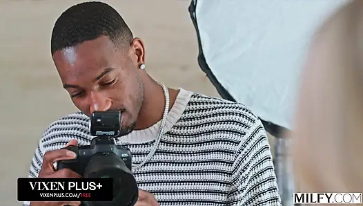 Orta yaşlı seksi kadın yarağa aç sarışın orta yaşlı seksi kadın Anna Kolba büyük zenci yarağı için çıldırıyor