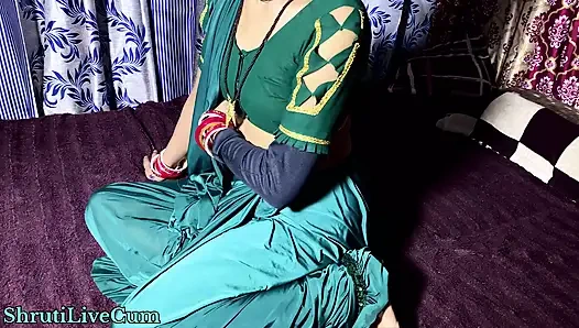 Jeth ji bugün, herkes dışarı çıktı, fırsat iyi, amım da bugün ateşli, Desi köyü üvey kızı Hind