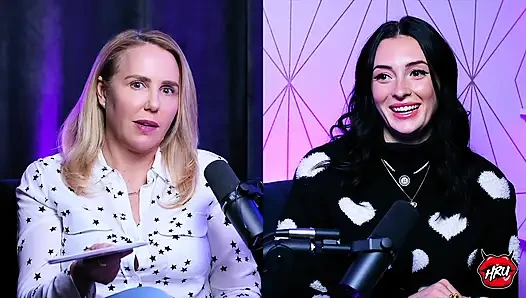 Charlotte Sins Menelan Pejuh, Pesta Seks, dan Bidang Ethicaljournalism yang Beruban