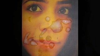 Gman sperma på ansiktet på en sexig tjej (hyllning)