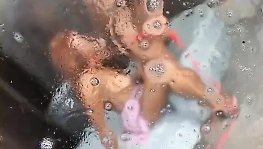 Pelacur penurut kulit hitam berambut merah muasin cowok kontol besar ini
