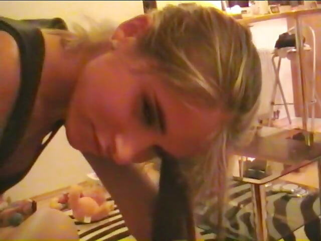 Gorgeous czech babe and her boyfriend making a sex tape at their home