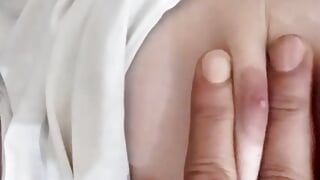 Massage masturbiert nippel