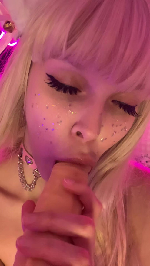 Wanna use me all day?🥰