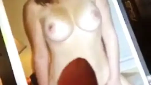 Younutzidis'ten övgü