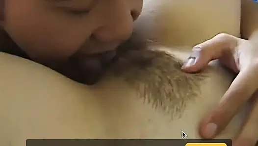 Lexi si cewek hot rambut pirang lagi asik di depan kamera!