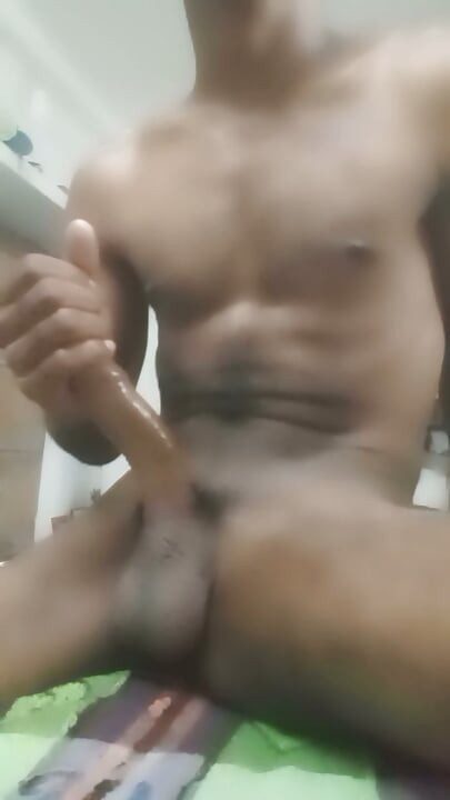 Mera desi local lund video Pasand Aaye To comment Karen aur Mera desi Mota land ka darshan karo ghar mein koi nahin tha video banaa liya