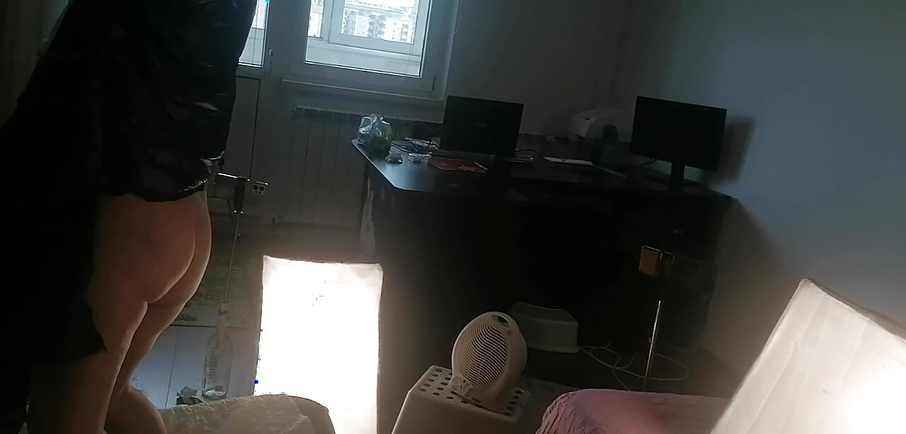 Sexy wife with hairy pussy dances naked. Wife hairy pussy, big tits, big ass. Amateur milf massages herself with a vibrator.