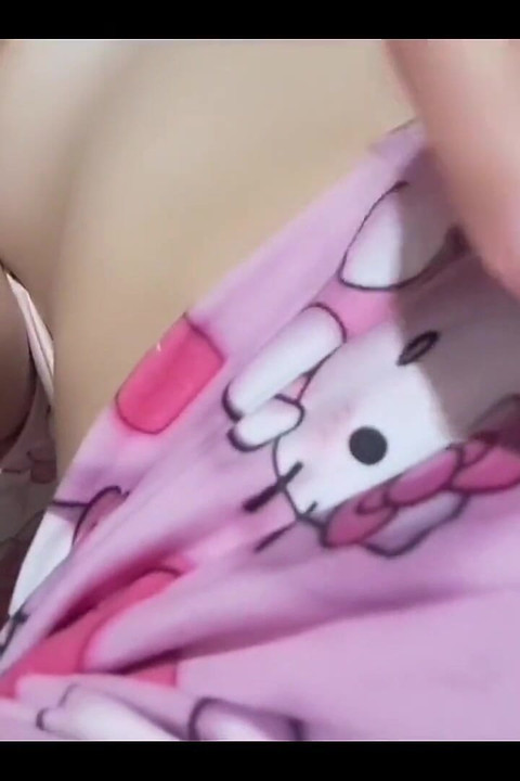 20 -godišnja devojka pokazuje svoje velike sise učitelju engleskog