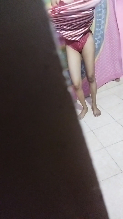 ลูกพี่ลูกน้องชายเห็นลูกพี่ลูกน้องสาวเปลี่ยนถ้วย | คลิป 3