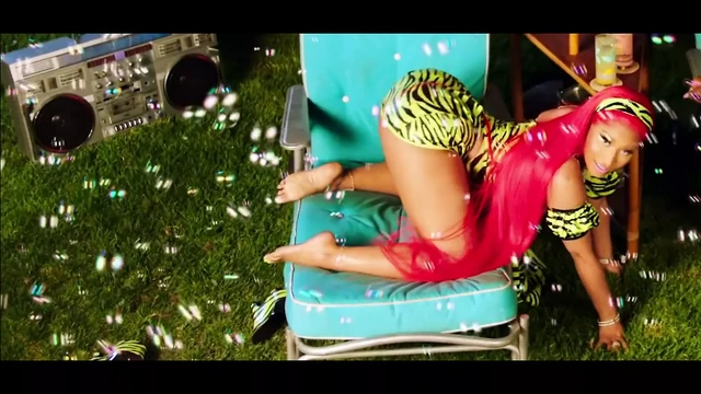 Nicki Minaj - Fap Challenge