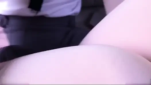 Gadis bdsm di luar ruangan