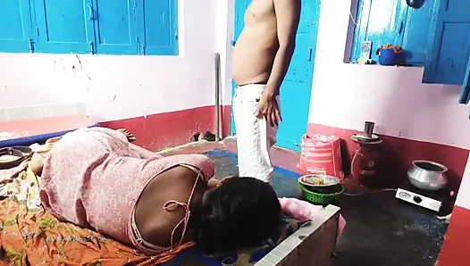 Desi aunty hot scenes video injoy boyfriend Desi girl