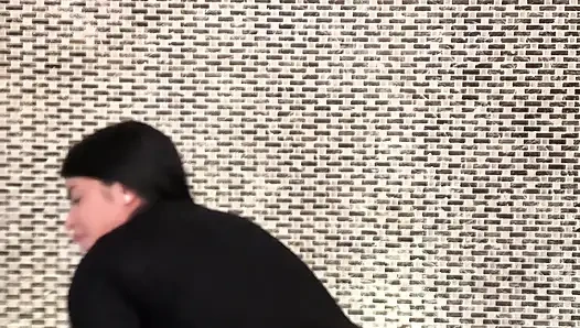 Sara retali ngentot chris diamond di kamar mandi hotel