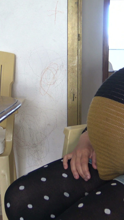 pregnant wife cheating with her servant while husband is at work | Clip 1