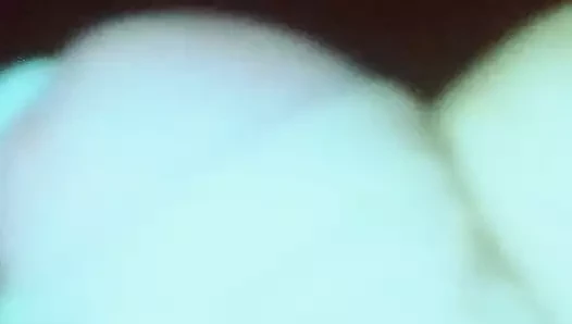 Odamda genç Kolombiyalı pornosu mastürbasyon yapıyorum