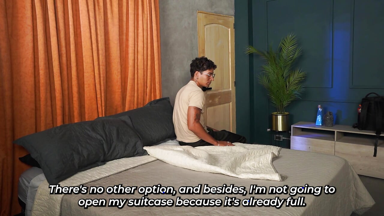 Stepsiblings end up having great sex after sharing the same bed