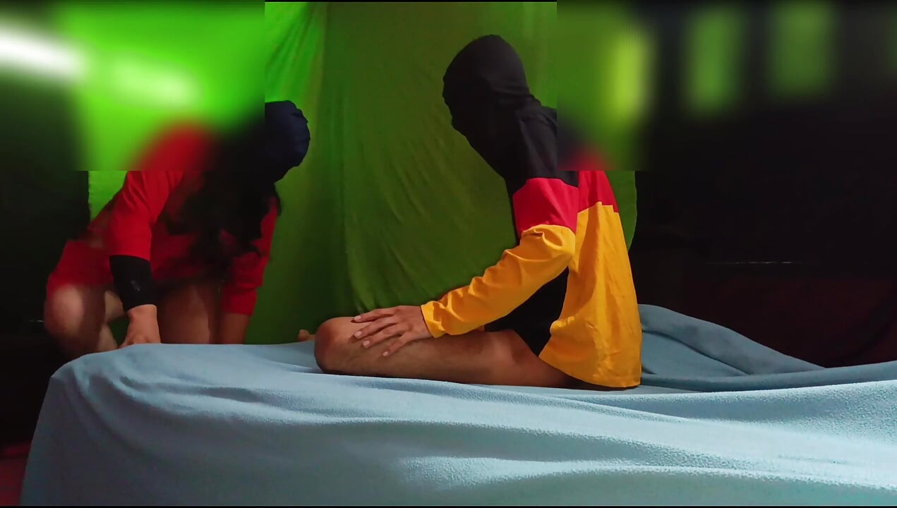 Genç kız evde ev yapımı gerçek hayatta seks desi videosu ilk kez kadın tam çıplak seks
