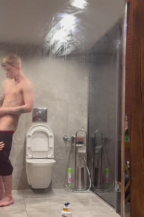 Deel 1 neukte een lieve twink, seks met bdsm-elementen