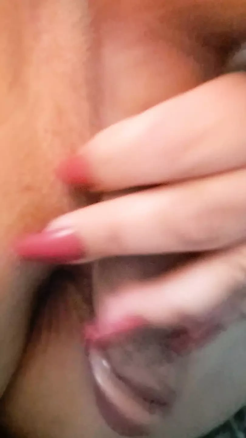 Watch me play with my pussy 8 min