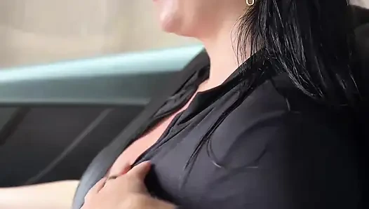 Грудастая плохая девушка Klara Devine дико застукана