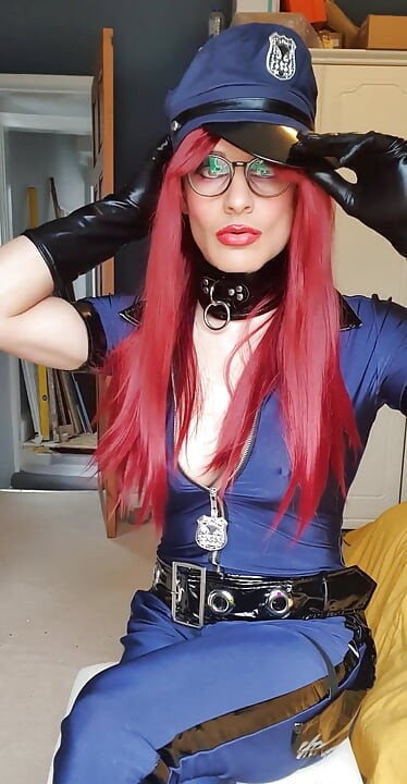 Policajac mora biti propisno odjeven