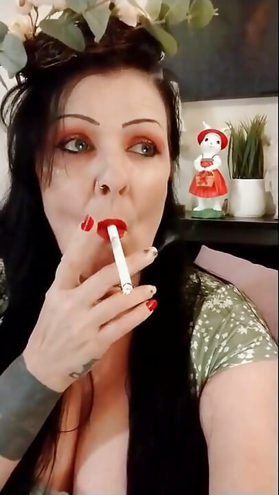 Cute Smoking MILF Red Lipstick